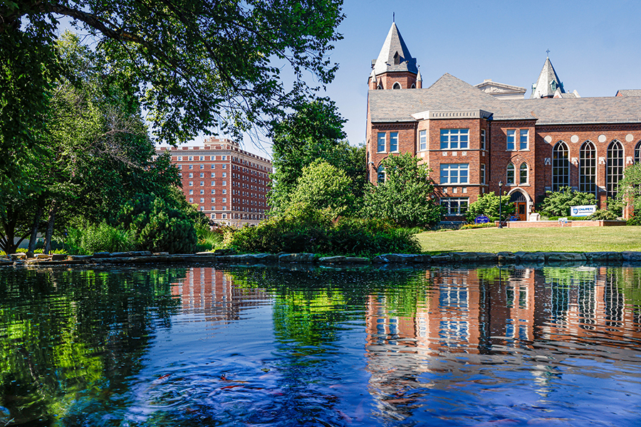 Giới thiệu về Saint Louis University