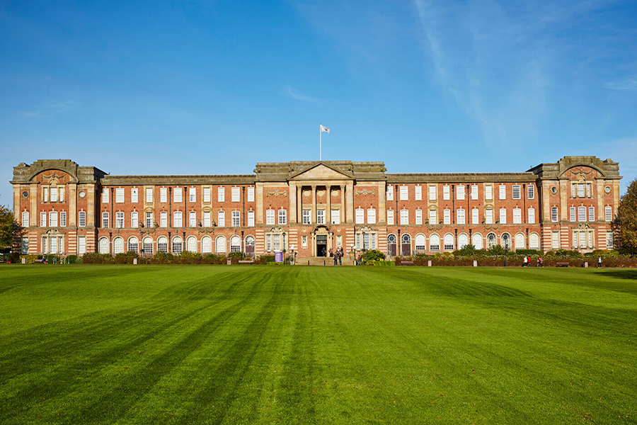 Giới thiệu tổng quan về Leeds Beckett University