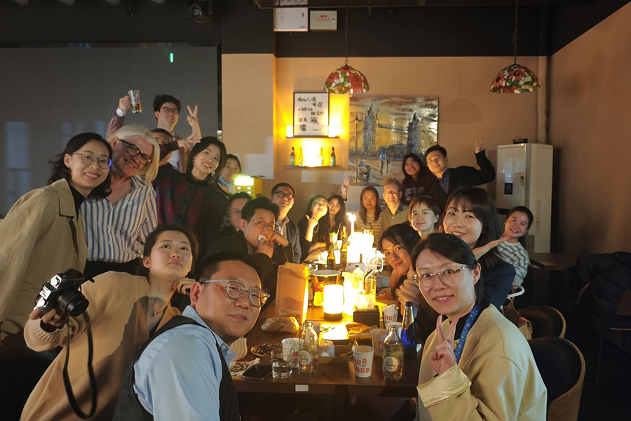 Cuộc sống tại Leicester và University of Leicester