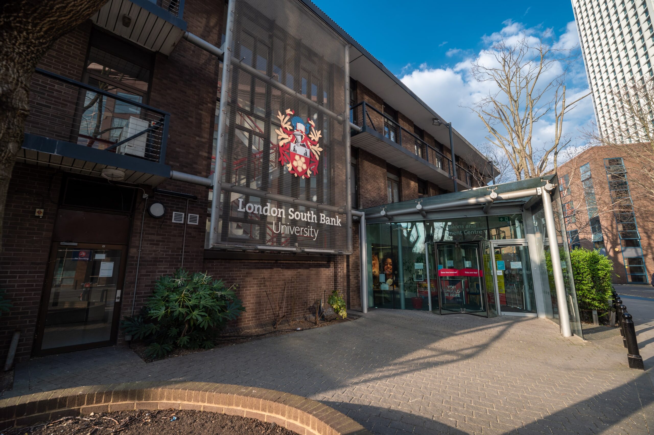 Giới thiệu tổng quan về London South Bank University