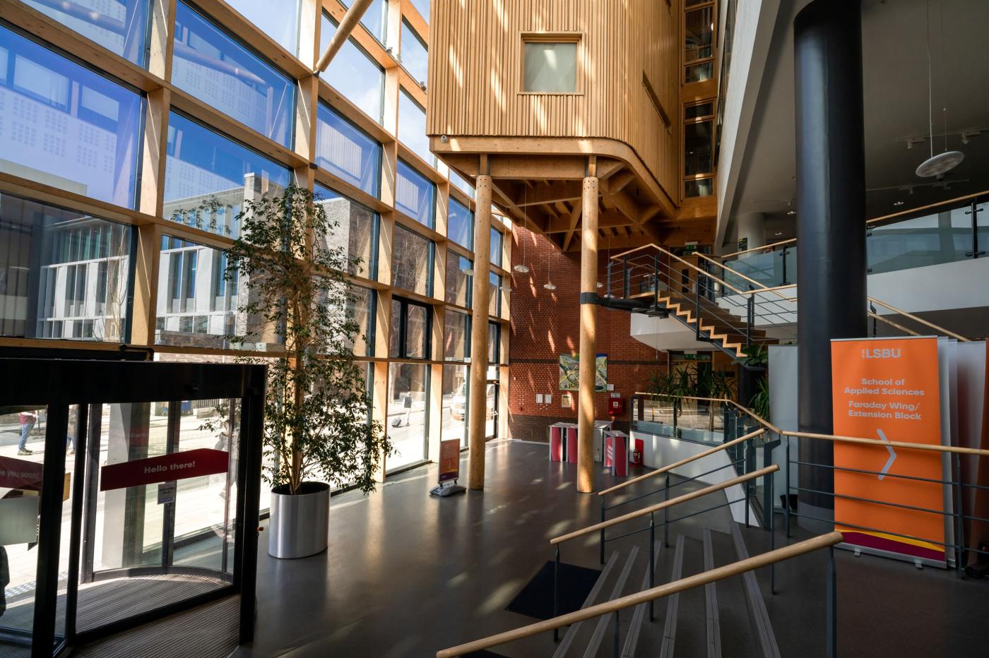 Giới thiệu tổng quan về London South Bank University